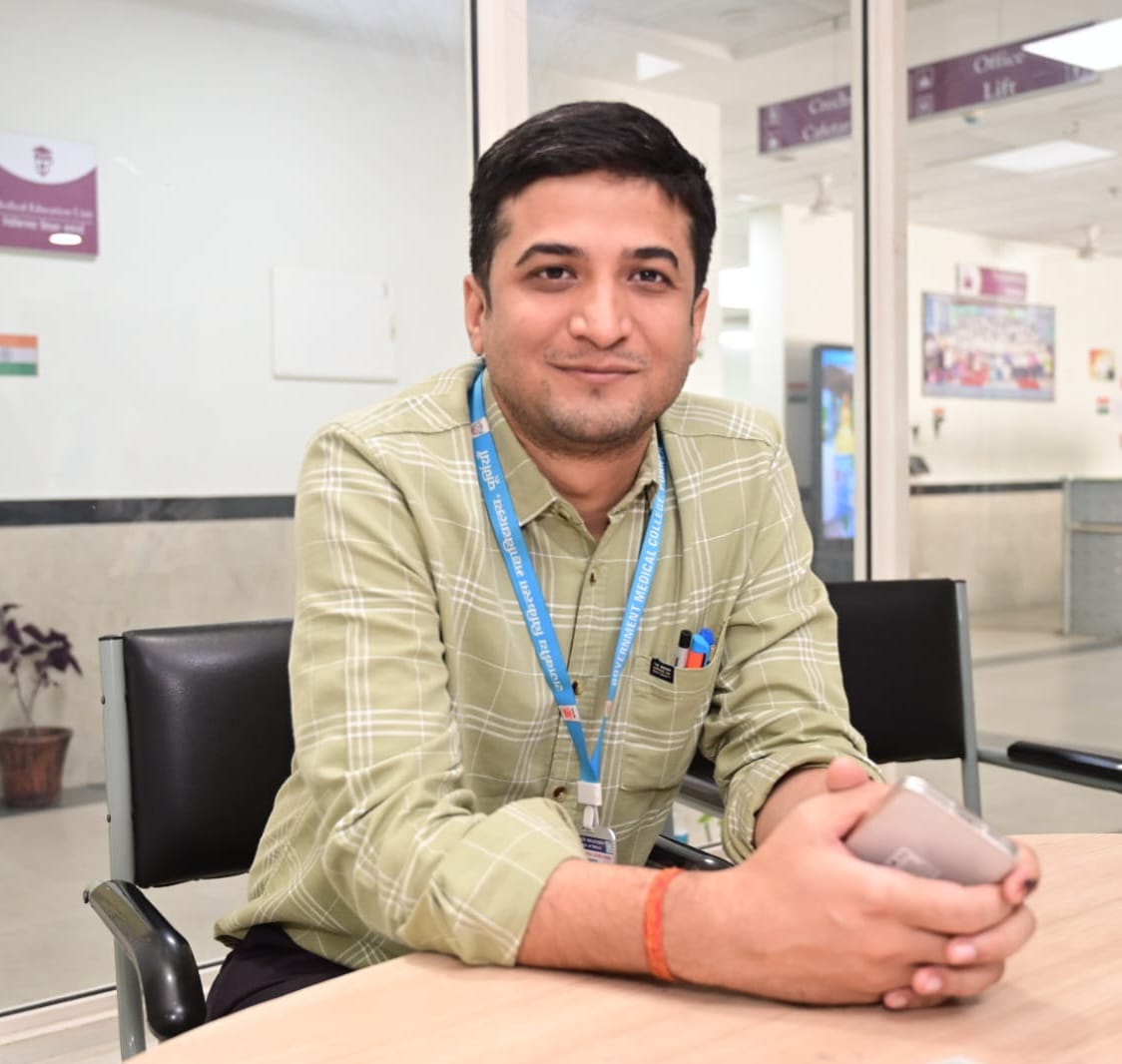 Dr.Kumar Himanshu